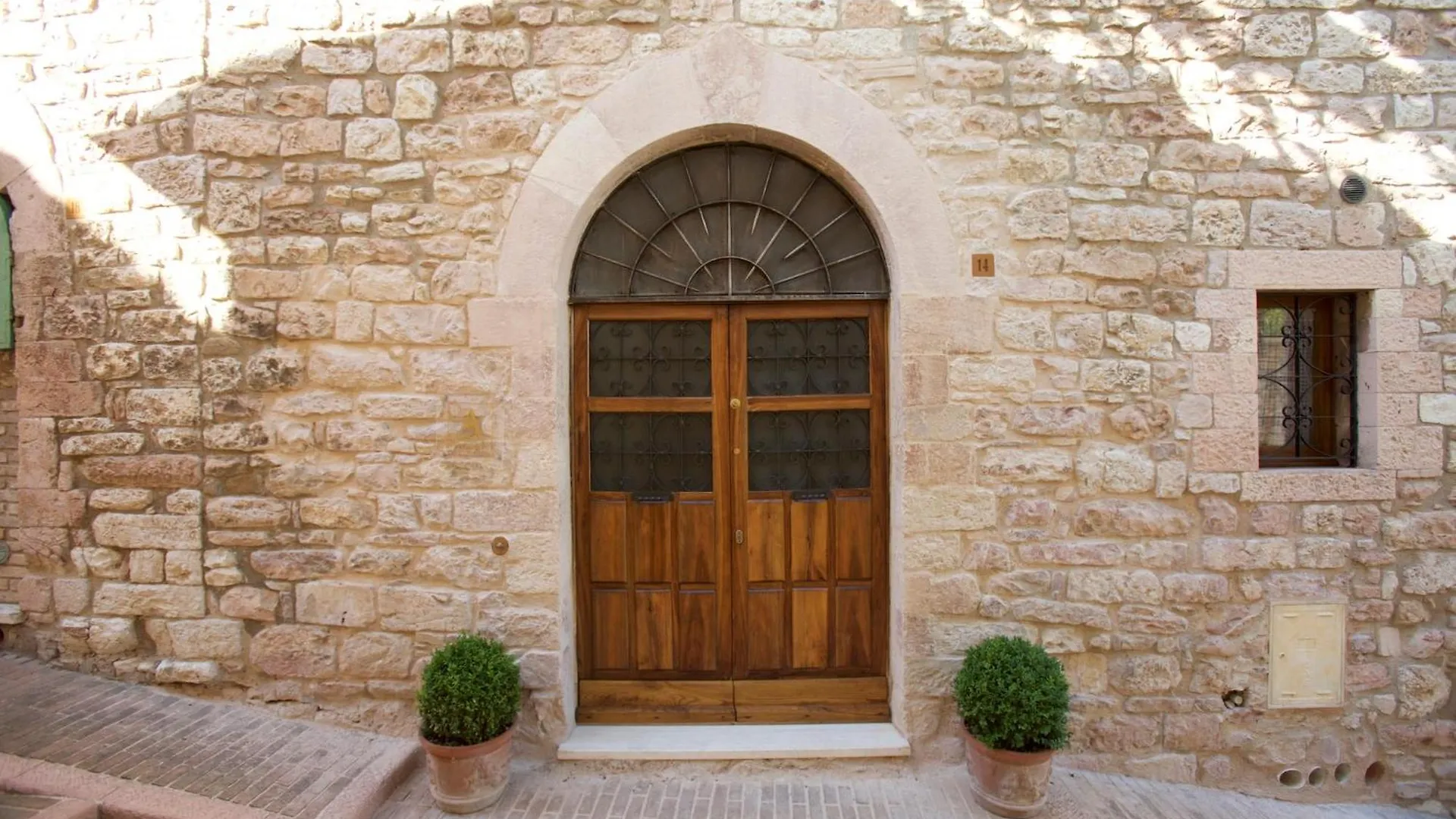 Le Dimore Arcangelo Giuseppe Assisi